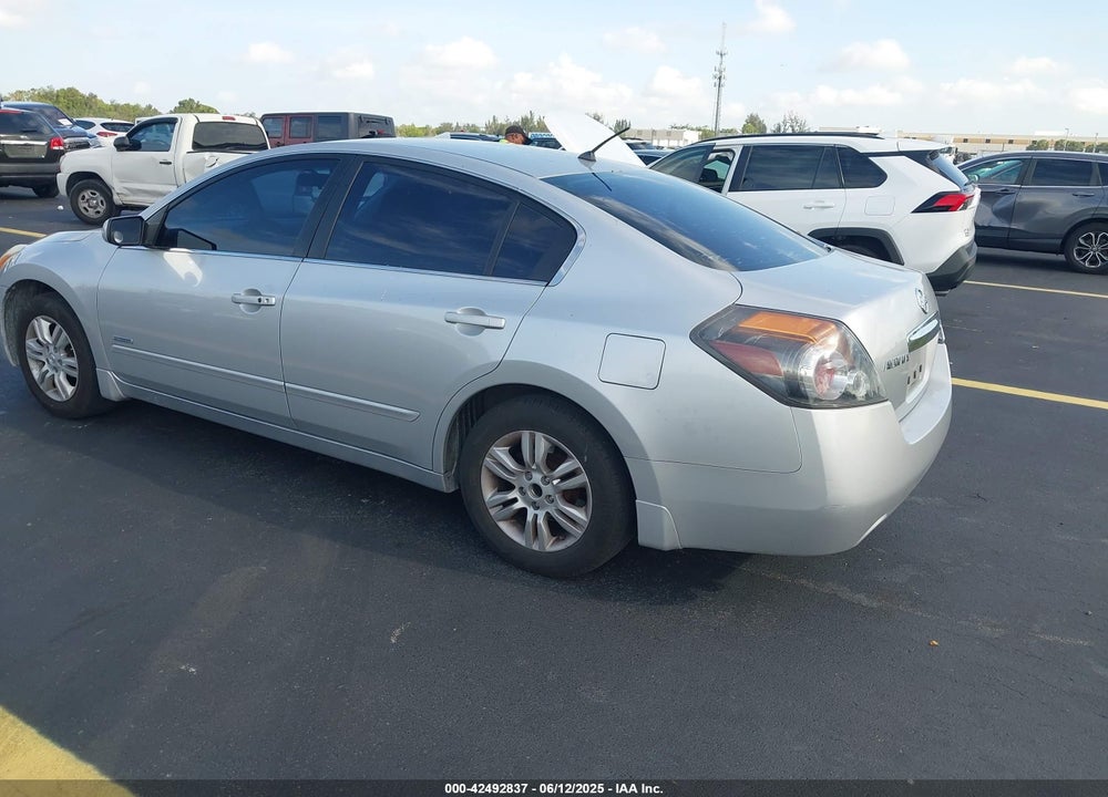 2011 NISSAN ALTIMA VIN: 1N4CL2AP4BC185009