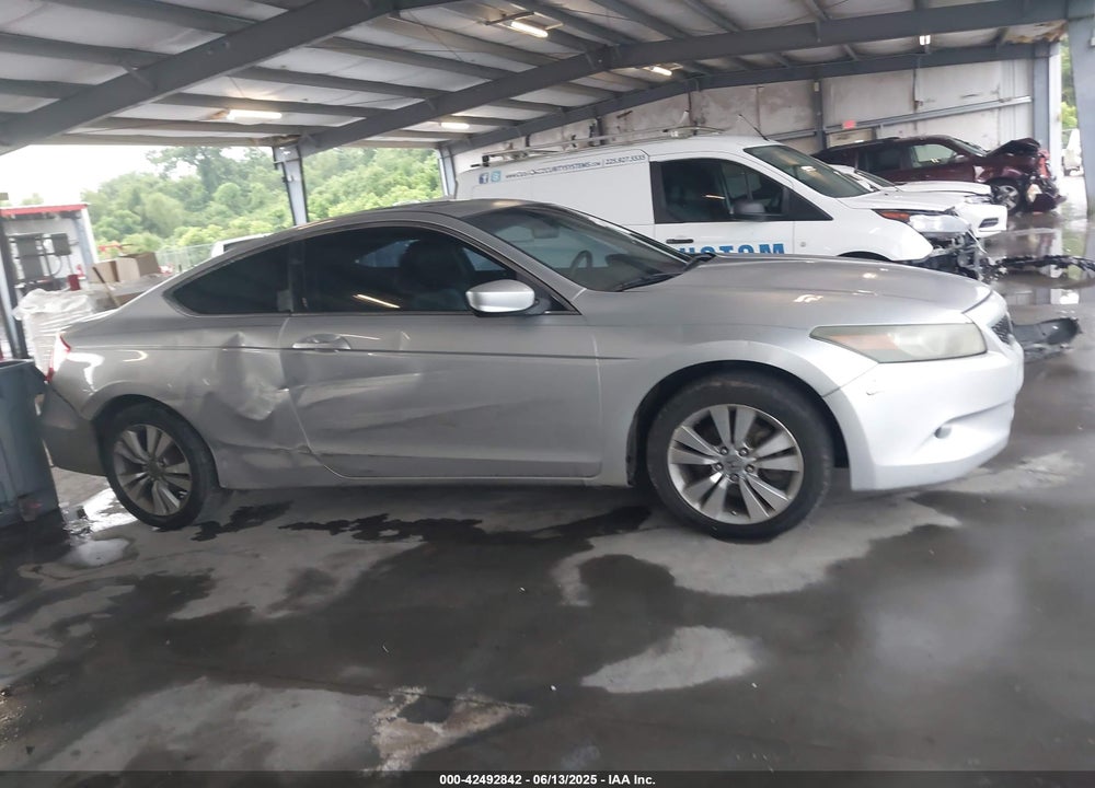 2010 HONDA ACCORD VIN: 1HGCS1B81AA012834