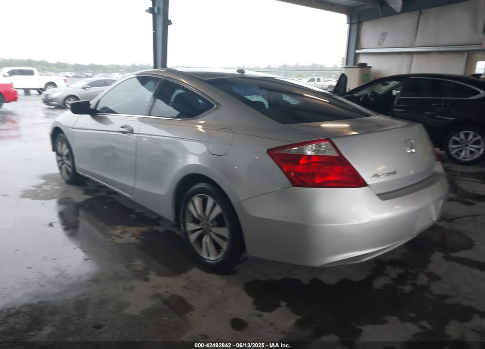 2010 HONDA ACCORD VIN: 1HGCS1B81AA012834
