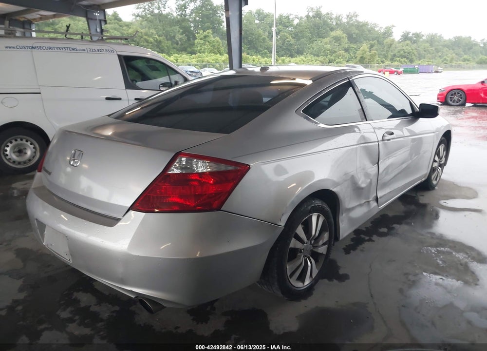 2010 HONDA ACCORD VIN: 1HGCS1B81AA012834