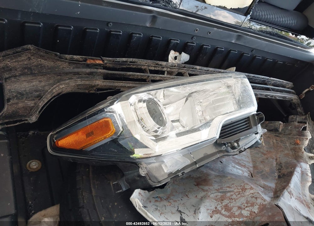 2022 TOYOTA TACOMA VIN: 3TMAZ5CN2NM163171