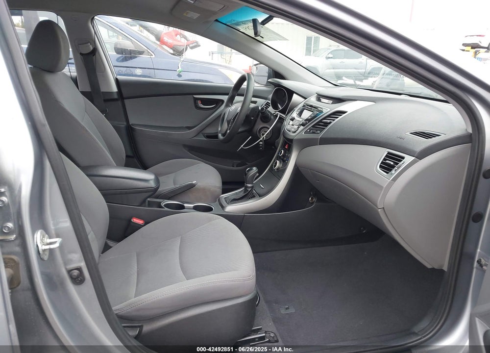 2016 HYUN ELANTRA SE AUTOMATIC VIN: 5NPDH4AE4GH769724