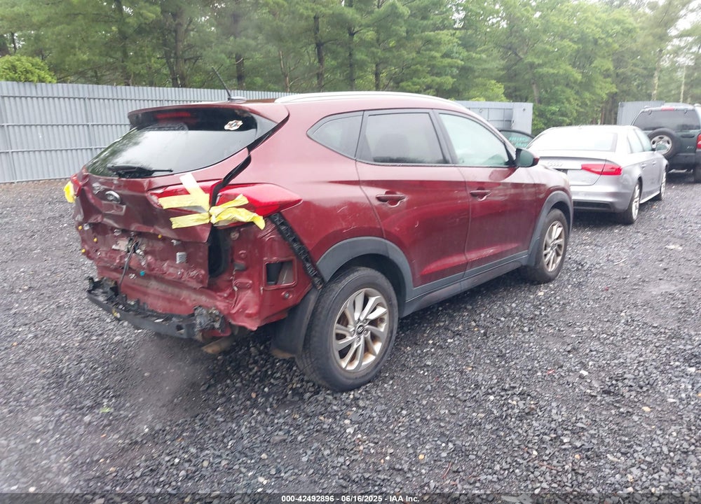2016 HYUNDAI TUCSON VIN: KM8J33A43GU028145
