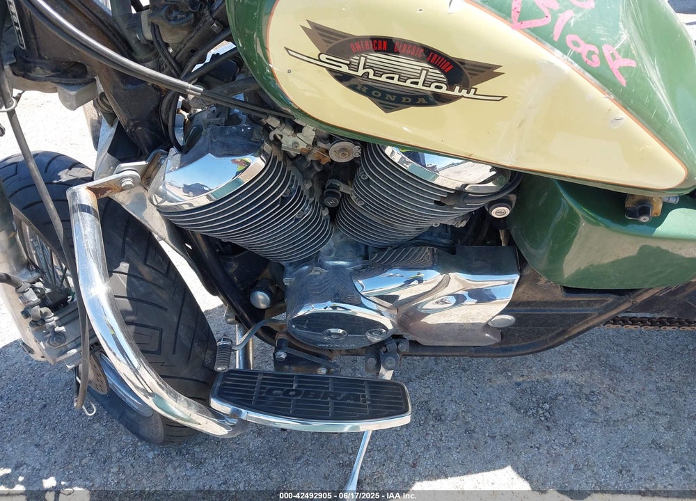 1999 HONDA VT750 CD2 VIN: JH2RC4462XM100258