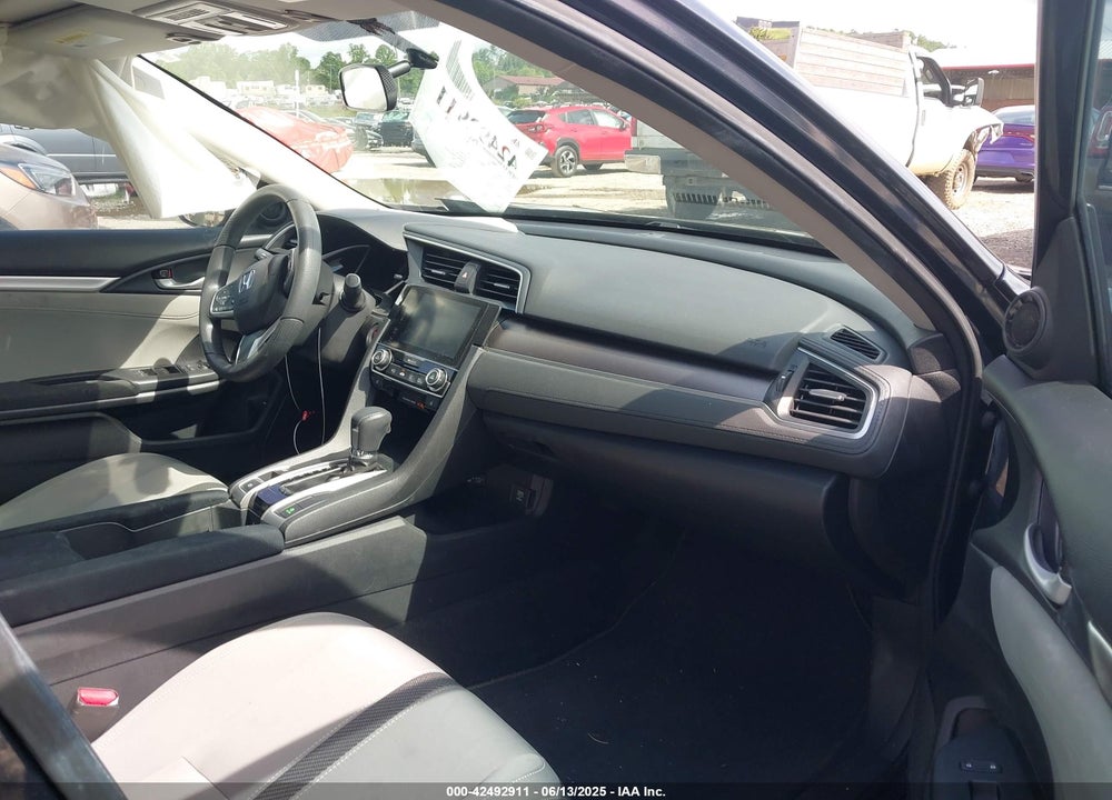 2017 HONDA CIVIC VIN: 19XFC1F35HE014777