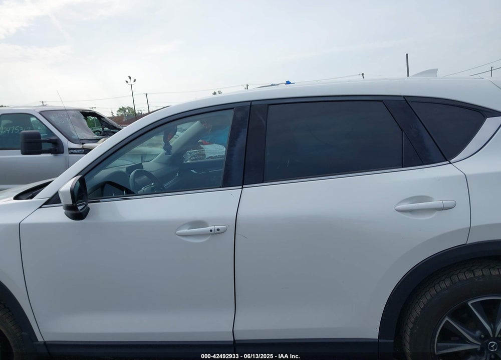 2017 MAZDA CX-5 GRAND SELECT VIN: JM3KFBDL2H0186067