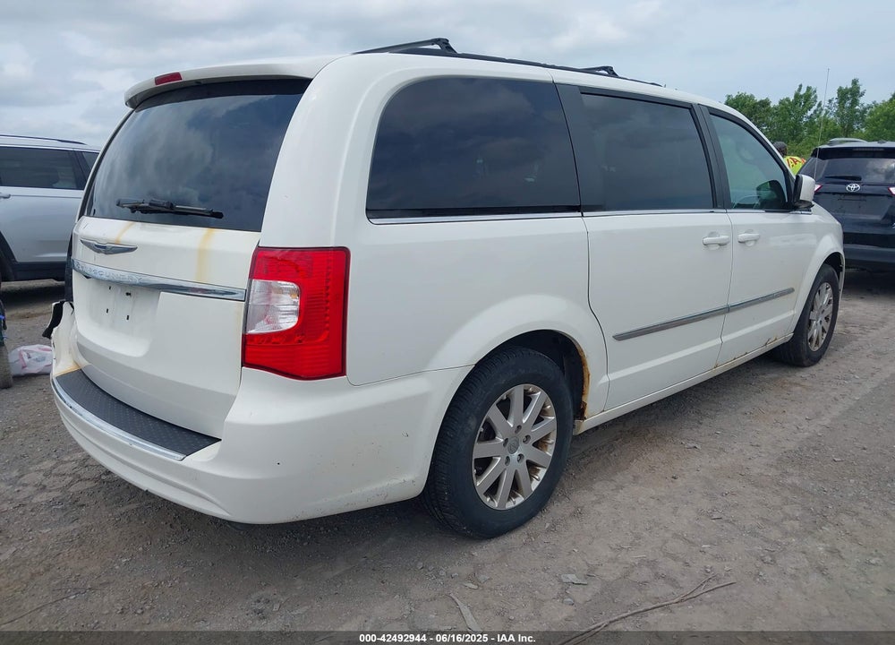 2011 CHRYSLER TOWN & COUNTRY TOURING-L VIN: 2A4RR8DG4BR616693