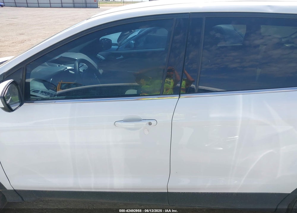 2017 FORD ESCAPE VIN: 1FMCU0GD5HUD20456