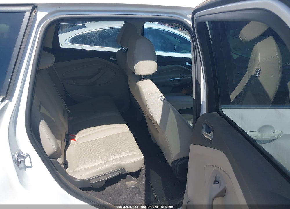 2017 FORD ESCAPE VIN: 1FMCU0GD5HUD20456