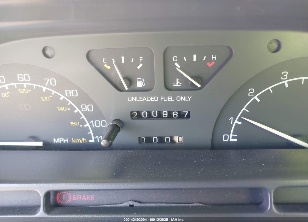1993 SATURN SL VIN: 1G8ZF5593PZ201935