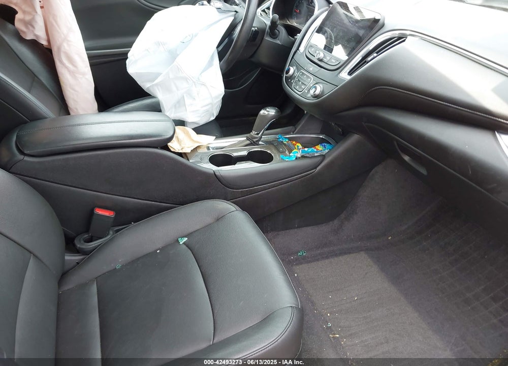 2019 CHEVROLET MALIBU VIN: 1G1ZD5ST0KF228119