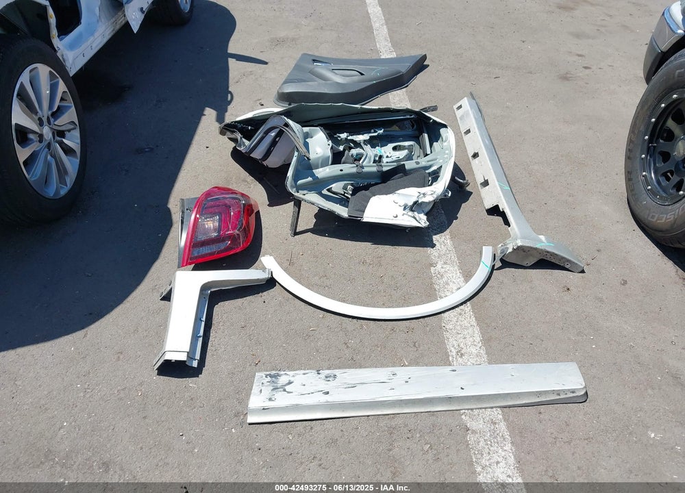 2020 BUICK ENCORE VIN: KL4CJESB3LB084503