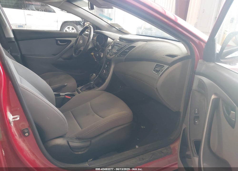 2014 HYUNDAI ELANTRA SE VIN: KMHDH4AE7EU159427