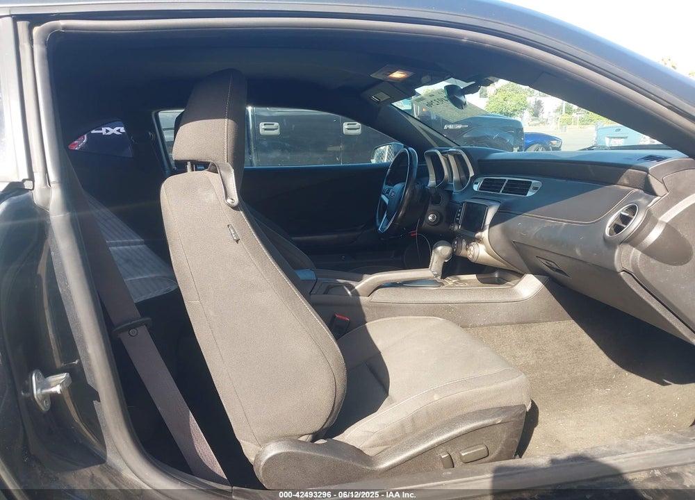 2014 CHEVROLET CAMARO VIN: 2G1FB1E3XE9210303