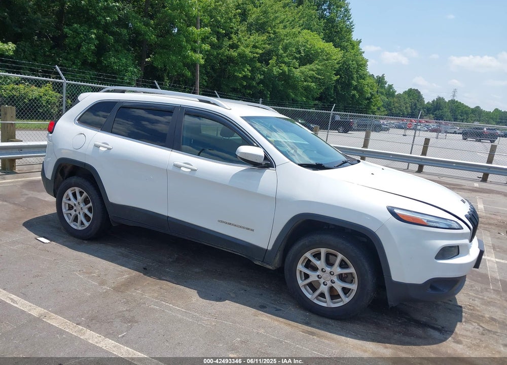 2016 JEEP CHEROKEE LATITUDE VIN: 1C4PJMCB2GW372592