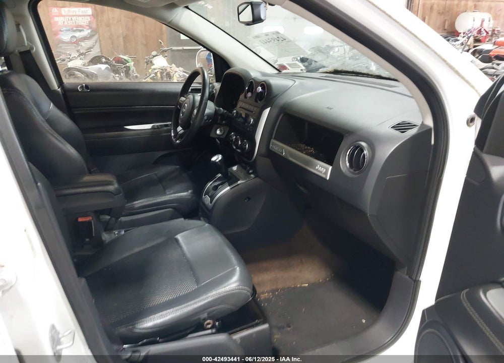 2014 JEEP COMPASS VIN: 1C4NJDEB6ED632926