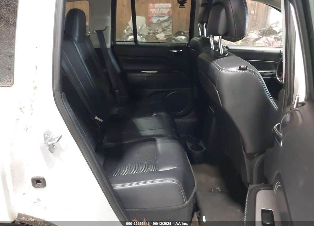 2014 JEEP COMPASS VIN: 1C4NJDEB6ED632926