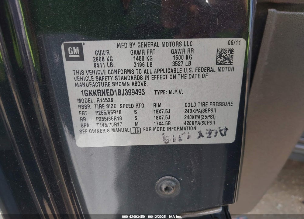 2011 GMC ACADIA SL VIN: 1GKKRNED1BJ399493