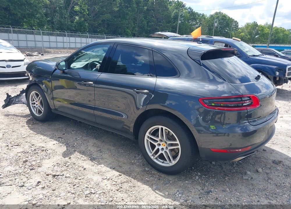 2018 PORSCHE MACAN VIN: WP1AA2A50JLB04252