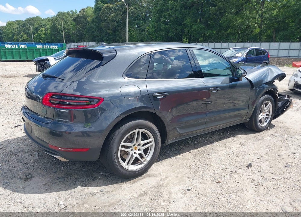2018 PORSCHE MACAN VIN: WP1AA2A50JLB04252