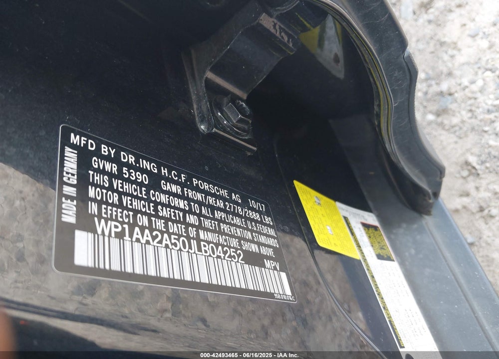 2018 PORSCHE MACAN VIN: WP1AA2A50JLB04252