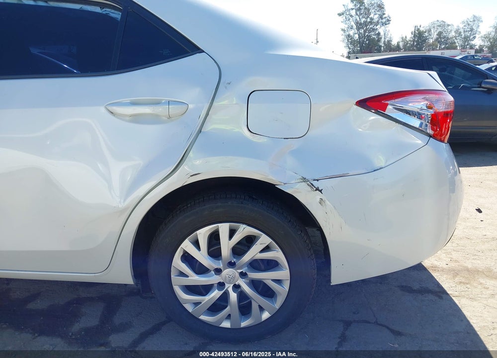 2018 TOYOTA COROLLA VIN: 5YFBURHE3JP765230