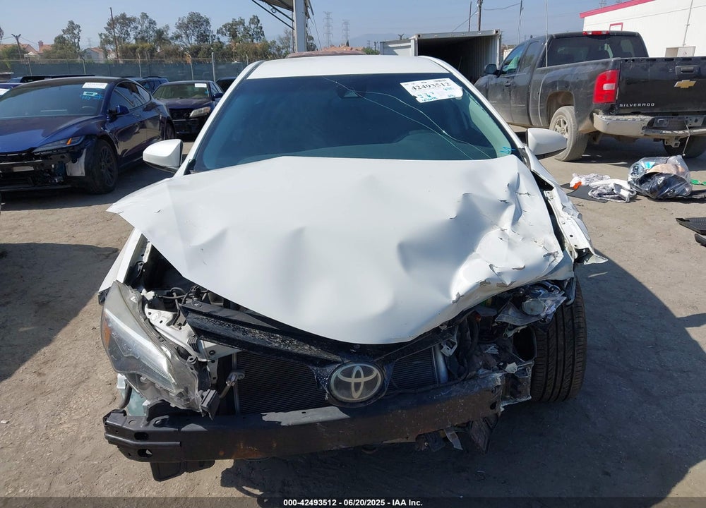 2018 TOYOTA COROLLA VIN: 5YFBURHE3JP765230