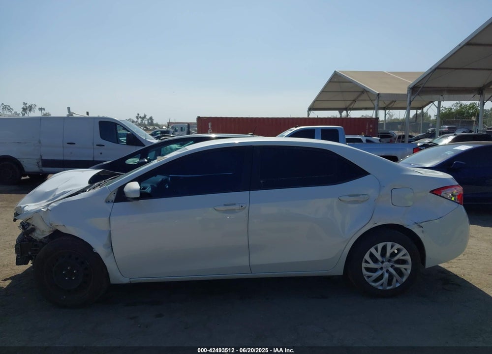 2018 TOYOTA COROLLA VIN: 5YFBURHE3JP765230