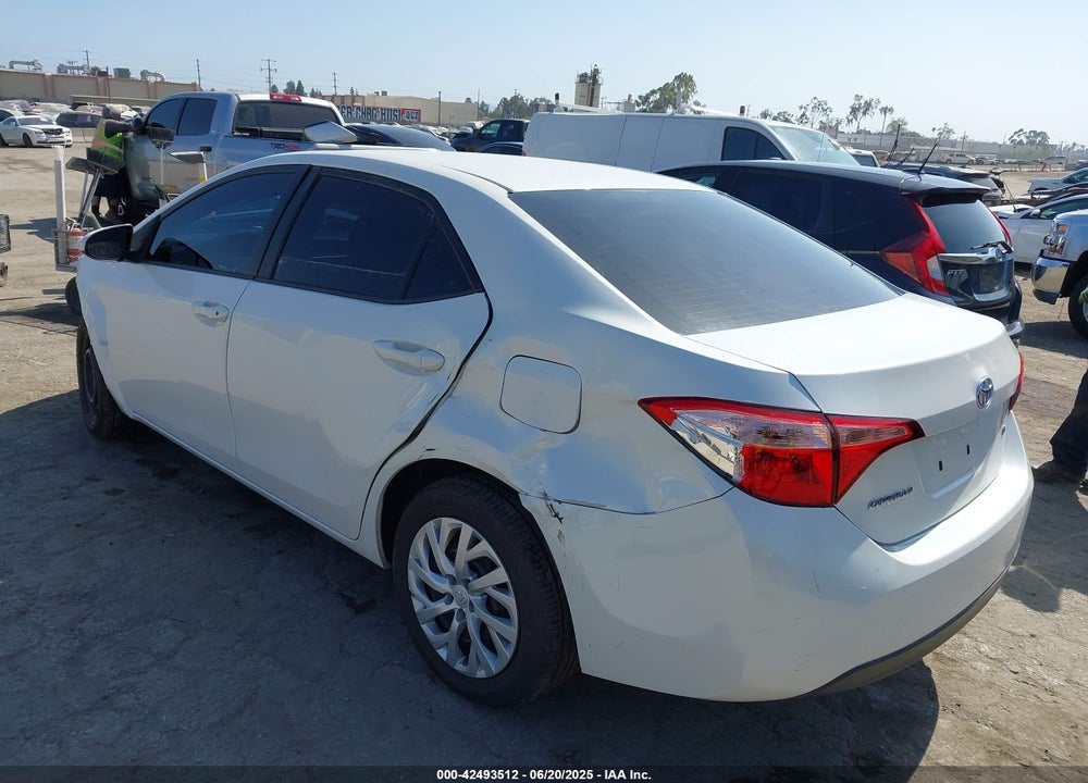 2018 TOYOTA COROLLA VIN: 5YFBURHE3JP765230