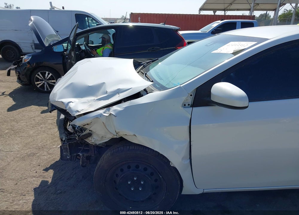 2018 TOYOTA COROLLA VIN: 5YFBURHE3JP765230