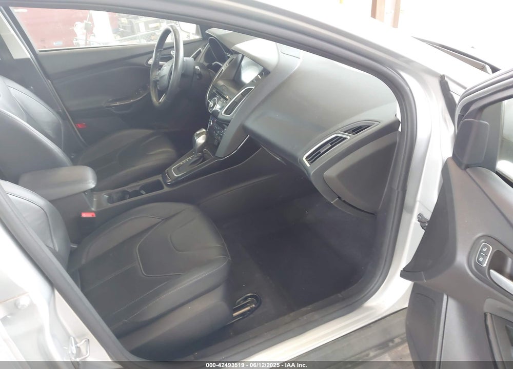 2017 FORD FOCUS TITANIUM VIN: 1FADP3J29HL329410