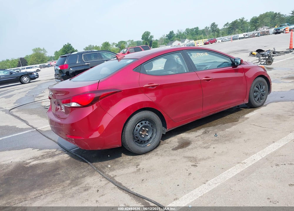 2016 HYUNDAI ELANTRA VIN: 5NPDH4AE6GH706687