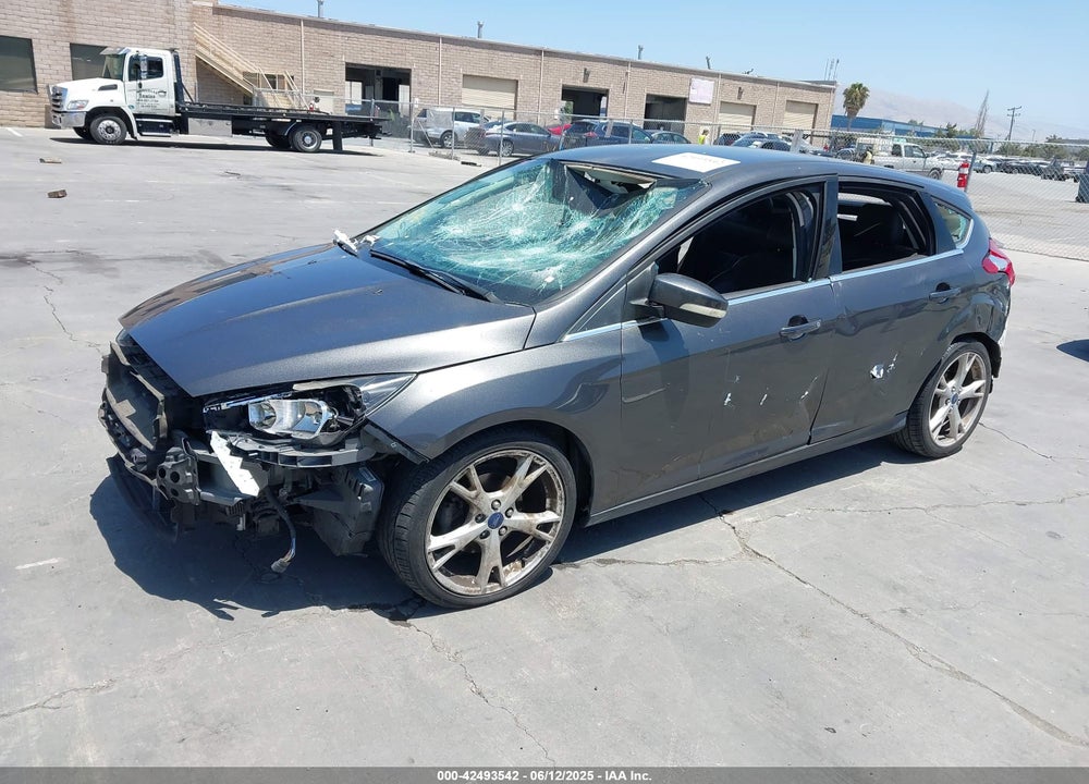 2015 FORD FOCUS TITANIUM VIN: 1FADP3N27FL380525