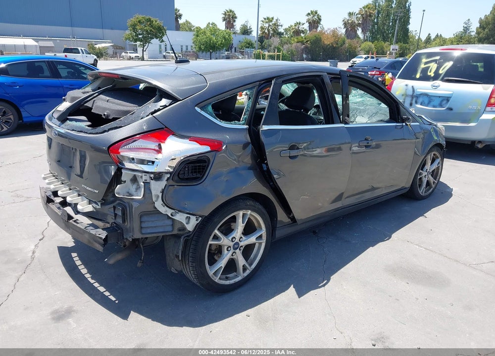2015 FORD FOCUS TITANIUM VIN: 1FADP3N27FL380525