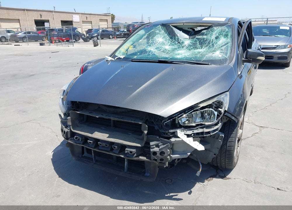 2015 FORD FOCUS TITANIUM VIN: 1FADP3N27FL380525