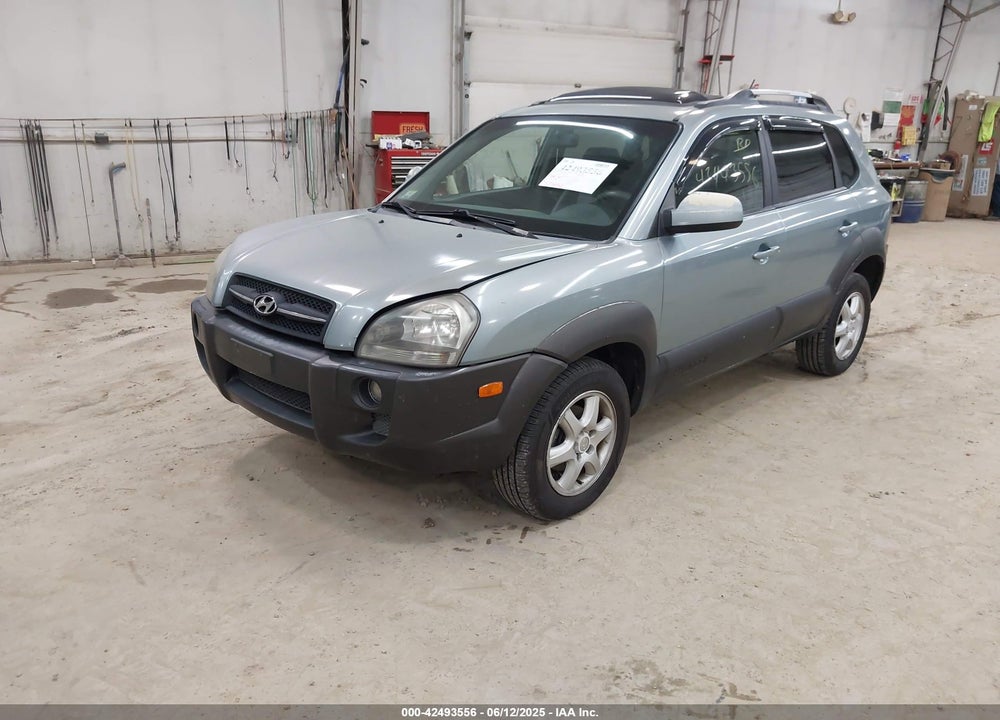 2005 HYUNDAI TUCSON GLS/LX VIN: KM8JN72D15U136275
