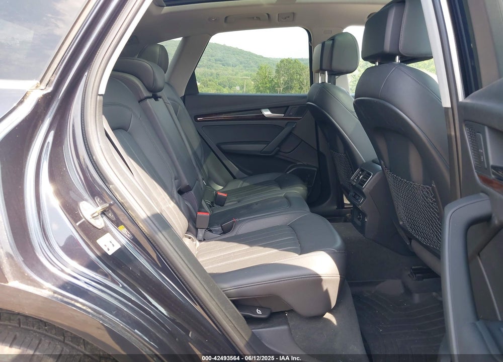 2018 AUDI Q5 VIN: WA1BNAFYXJ2064401