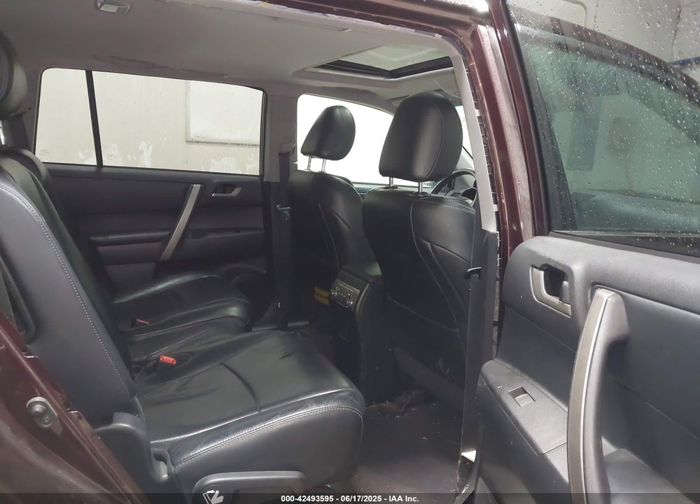 2013 TOYOTA HIGHLANDER SE V6 VIN: 5TDBK3EH7DS252754