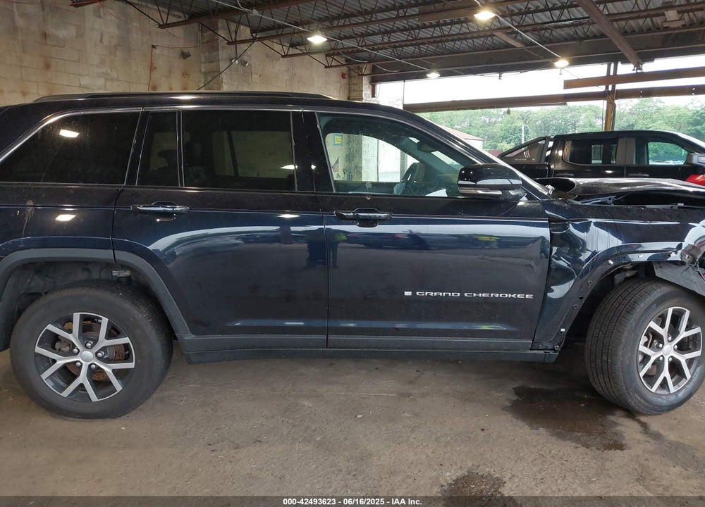 2024 JEEP GRAND CHEROKEE VIN: 1C4RJHBG7R8609050