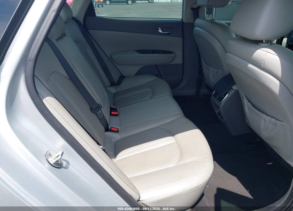 2016 KIA OPTIMA EX VIN: 5XXGU4L33GG055180