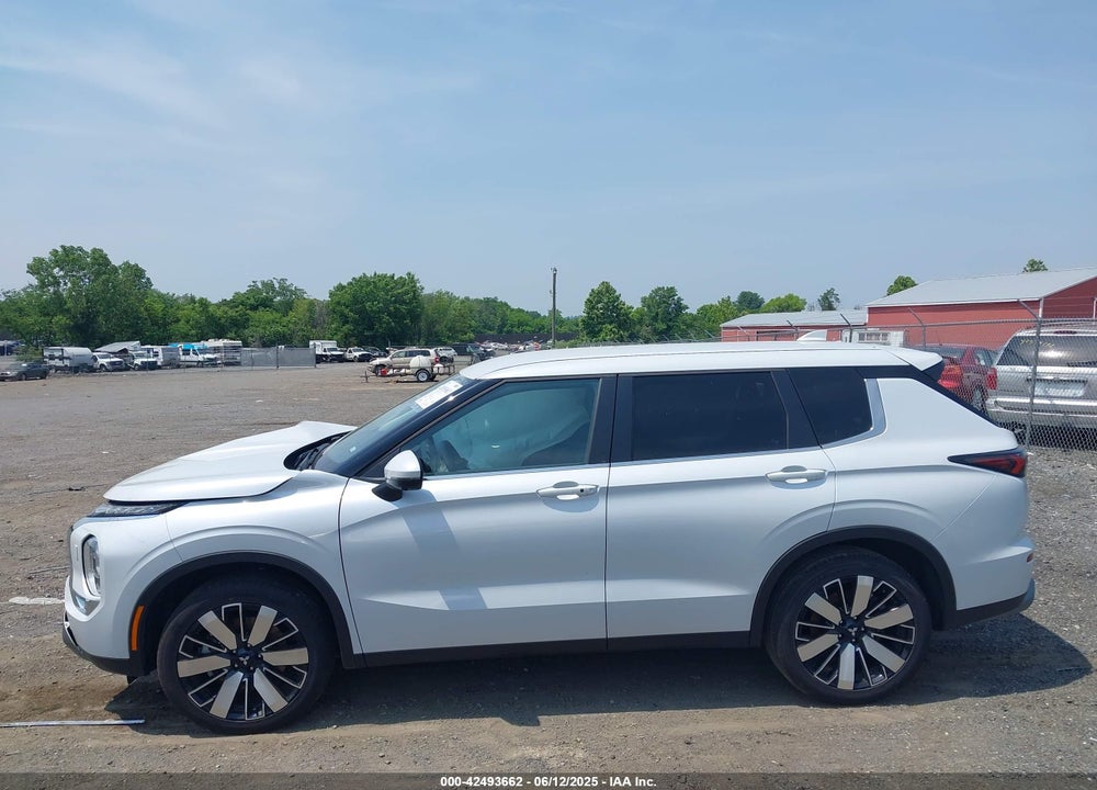 2025 MITSUBISHI OUTLANDER VIN: JA4J4VA80SZ028643