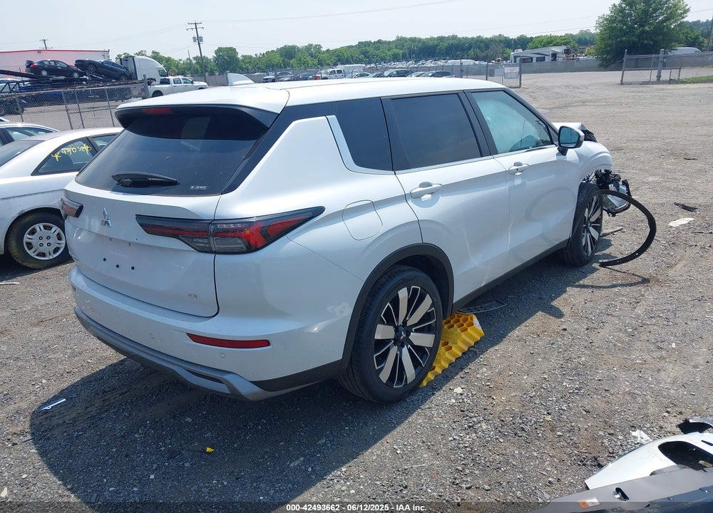 2025 MITSUBISHI OUTLANDER VIN: JA4J4VA80SZ028643