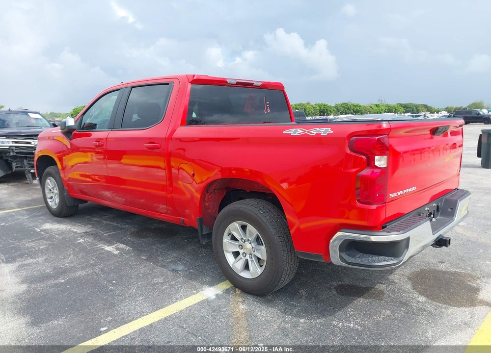 2025 CHEVROLET SILVERADO 1500 4WD STANDARD BED LT VIN: 1GCUKDED6SZ109138