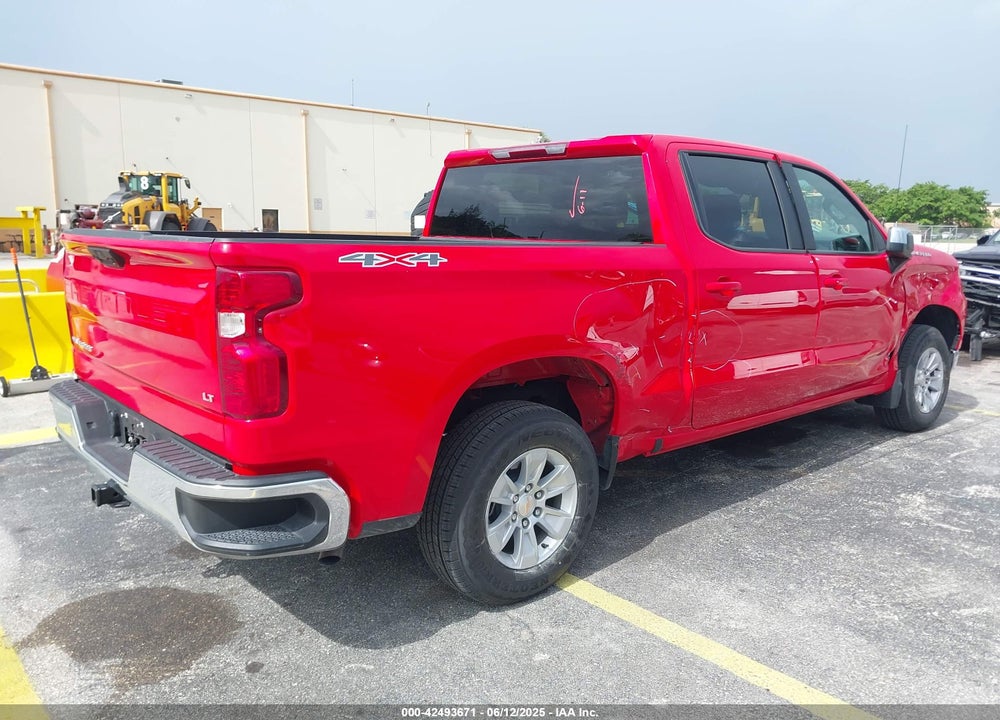 2025 CHEVROLET SILVERADO 1500 4WD STANDARD BED LT VIN: 1GCUKDED6SZ109138
