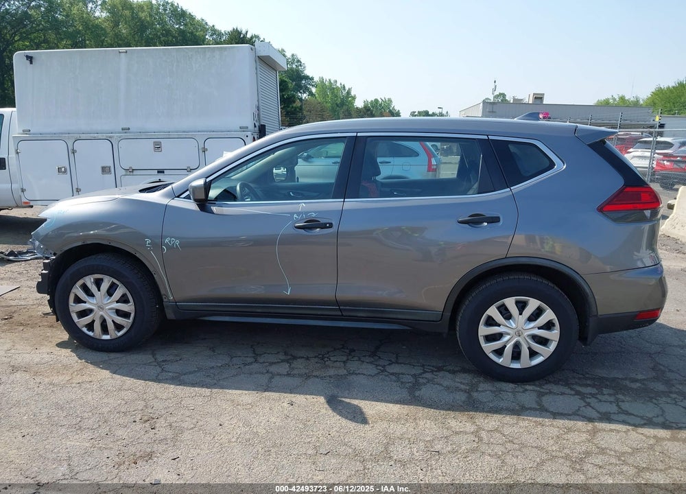 2017 NISSAN ROGUE S VIN: KNMAT2MV1HP527951