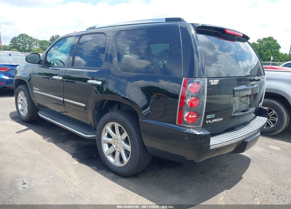 2012 GMC YUKON VIN: 1GKS1EEF7CR308657
