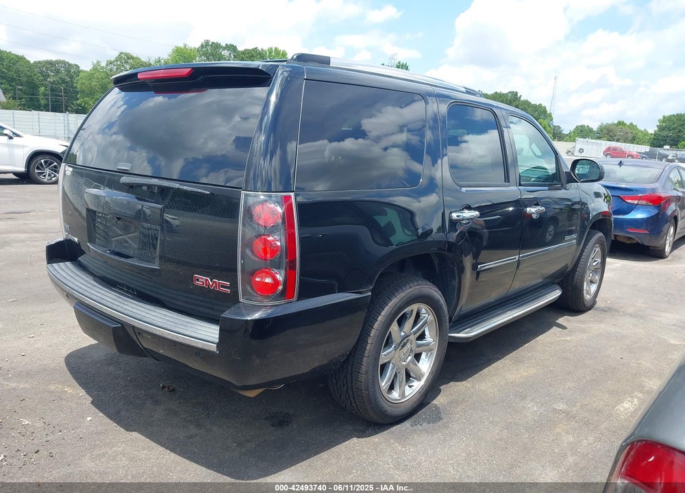 2012 GMC YUKON VIN: 1GKS1EEF7CR308657