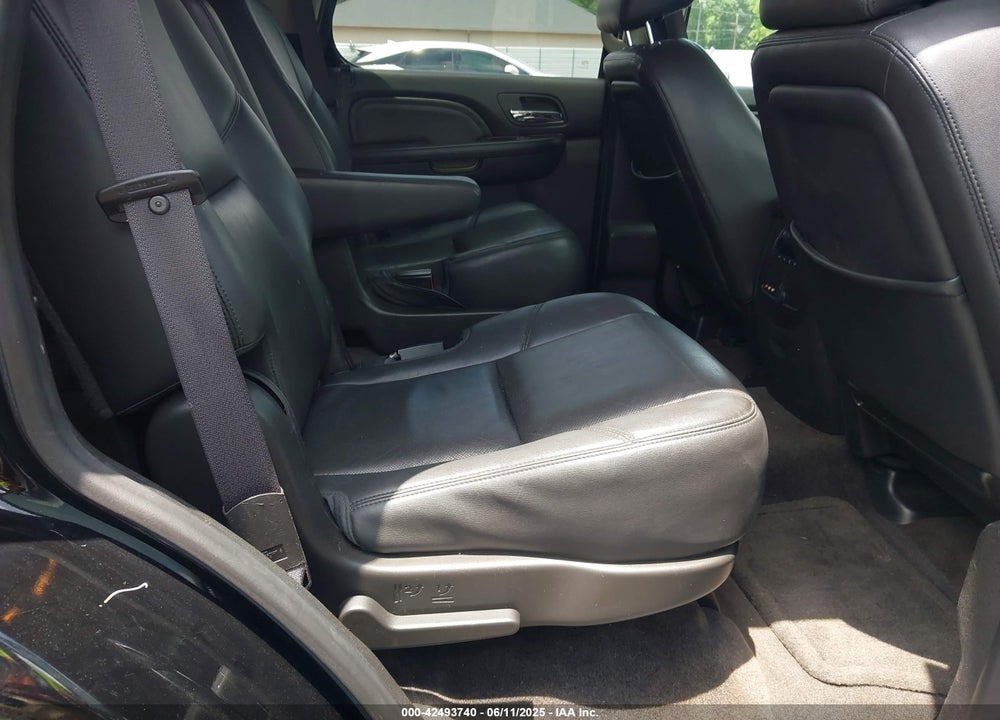 2012 GMC YUKON VIN: 1GKS1EEF7CR308657