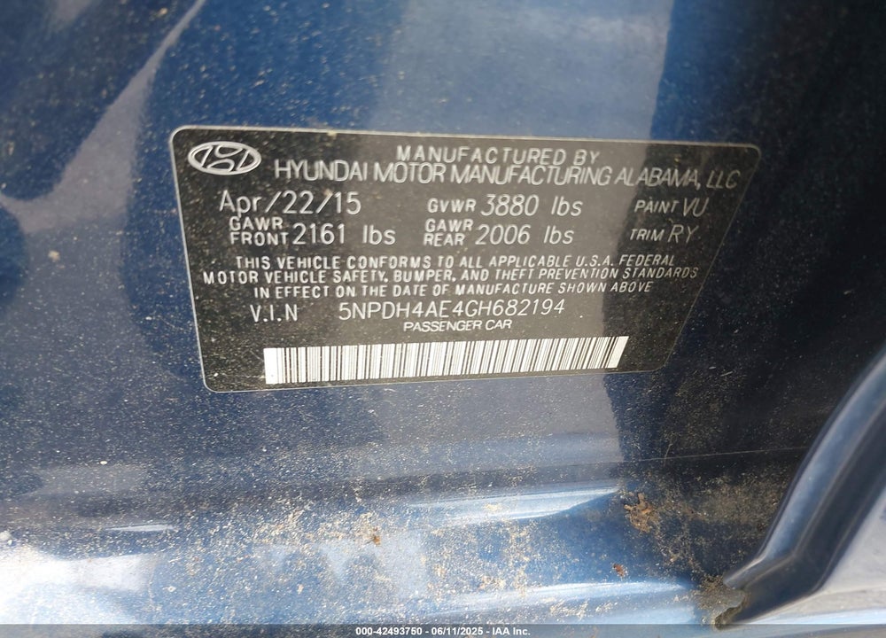 2016 HYUNDAI ELANTRA VIN: 5NPDH4AE4GH682194