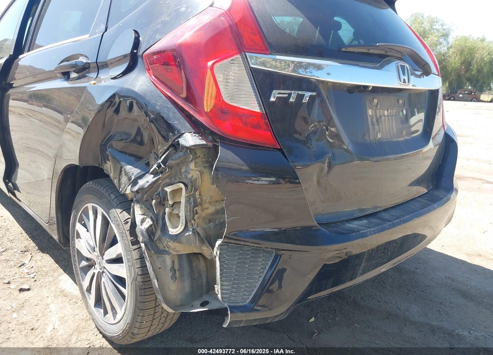 2015 HONDA FIT EX/EX-L VIN: 3HGGK5H88FM706513